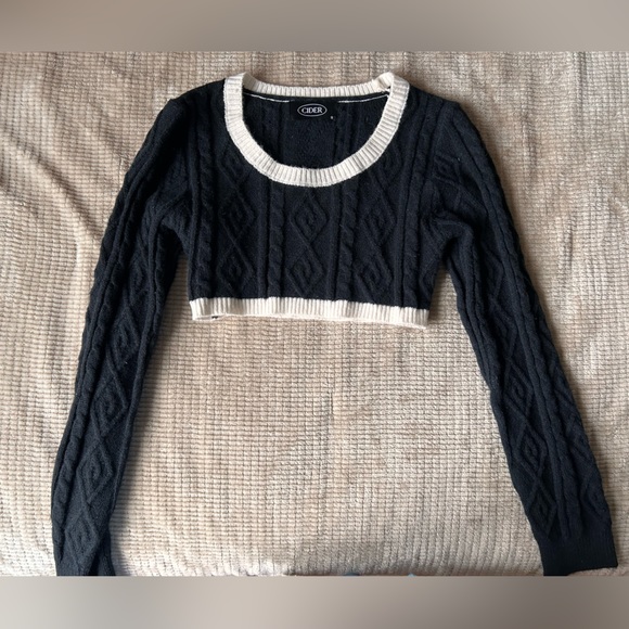 Cider S Cable Knit Cropped Sweater - Picture 1 of 3